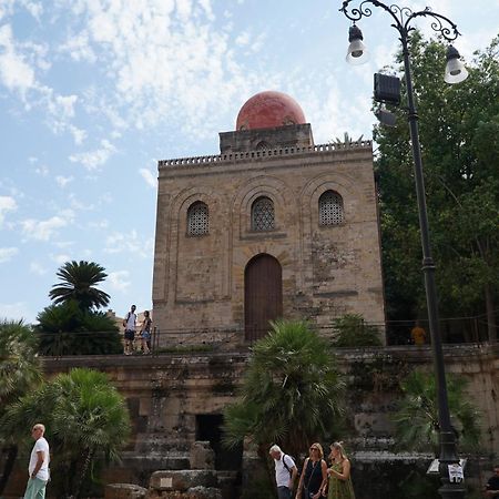 Appartamento Ottanio- Quattro Canti 200 Mt Palermo Dış mekan fotoğraf